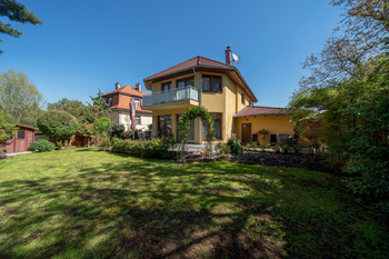 Prodej domu 346 m², Praha 4 - Lhotka