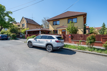 Prodej domu 346 m², Praha 4 - Lhotka