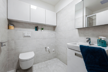 Pronájem bytu 1+kk v osobním vlastnictví 39 m², Praha 9 - Dolní Počernice