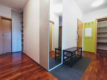 Pronájem bytu 4+kk v osobním vlastnictví 99 m², Praha 9 - Hrdlořezy