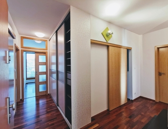 Pronájem bytu 4+kk v osobním vlastnictví 99 m², Praha 9 - Hrdlořezy