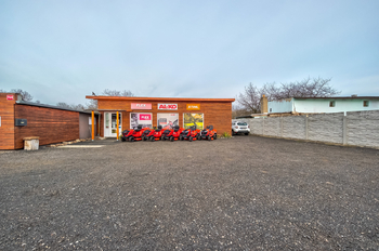 Prodej obchodních prostor 241 m², Chomutov