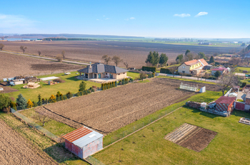 Prodej pozemku 2066 m², Lužec nad Cidlinou