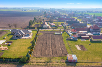 Prodej pozemku 2066 m², Lužec nad Cidlinou