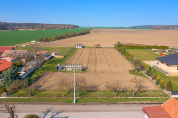 Prodej pozemku 2066 m², Lužec nad Cidlinou