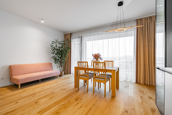 Prodej bytu 2+kk v osobním vlastnictví 61 m², Praha 5 - Smíchov