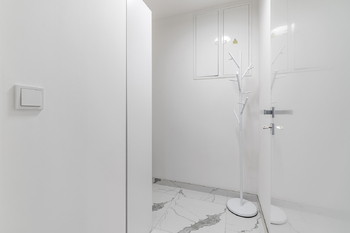 Prodej bytu 2+kk v osobním vlastnictví 61 m², Praha 5 - Smíchov