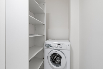 Prodej bytu 2+kk v osobním vlastnictví 61 m², Praha 5 - Smíchov