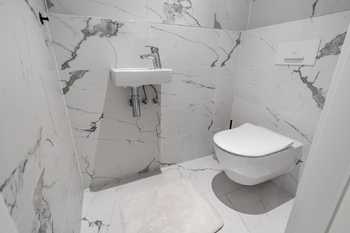 Prodej bytu 2+kk v osobním vlastnictví 61 m², Praha 5 - Smíchov