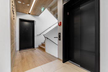 Prodej bytu 2+kk v osobním vlastnictví 61 m², Praha 5 - Smíchov