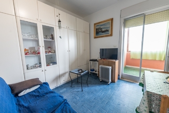 obývací pokoj s výstupem na terasu - Prodej bytu 2+kk v osobním vlastnictví 45 m², Montesilvano