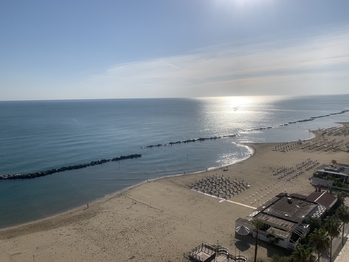 výhled na moře z domu  - Prodej bytu 2+kk v osobním vlastnictví 45 m², Montesilvano