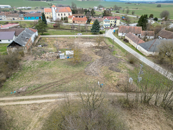 Prodej pozemku 1114 m², Dešná