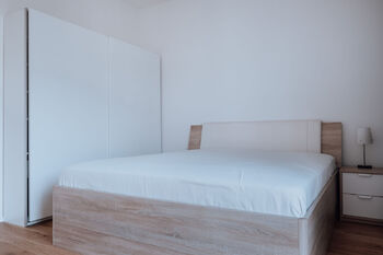 Prodej bytu 3+kk v osobním vlastnictví 86 m², Praha 5 - Smíchov