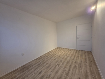 Pronájem bytu 2+kk v družstevním vlastnictví 43 m², Osek