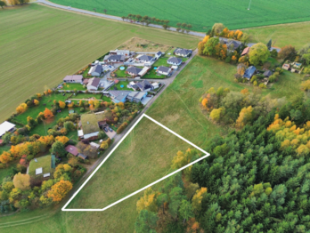 Prodej pozemku 2500 m², Květná