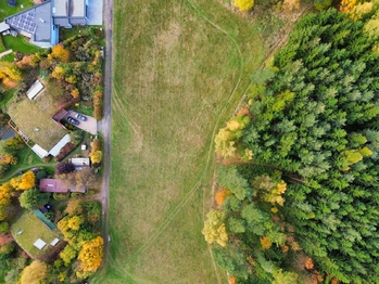 Prodej pozemku 2500 m², Květná