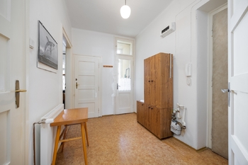 Prodej bytu 2+1 v osobním vlastnictví 63 m², Praha 6 - Dejvice