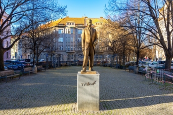 Prodej bytu 2+1 v osobním vlastnictví 63 m², Praha 6 - Dejvice