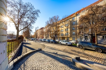 Prodej bytu 2+1 v osobním vlastnictví 63 m², Praha 6 - Dejvice