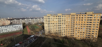 Výhled z lodžie - západní orientace - Pronájem bytu 3+kk v osobním vlastnictví 69 m², Praha 4 - Braník