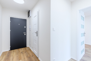 Pronájem bytu 2+kk v osobním vlastnictví 45 m², Praha 10 - Horní Měcholupy
