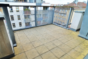 Prodej bytu 1+kk v osobním vlastnictví 42 m², Praha 5 - Smíchov