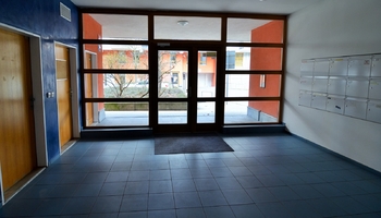 Prodej bytu 1+kk v osobním vlastnictví 42 m², Praha 5 - Smíchov