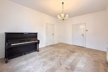 byt v 2.NP - Prodej domu 242 m², Brandýs nad Labem-Stará Boleslav