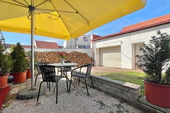 terasa na zahradě - Prodej domu 242 m², Brandýs nad Labem-Stará Boleslav