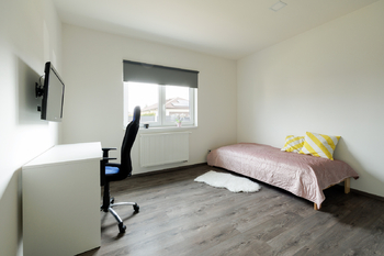 pokoj 1 Motyčín - Prodej domu 98 m², Kladno