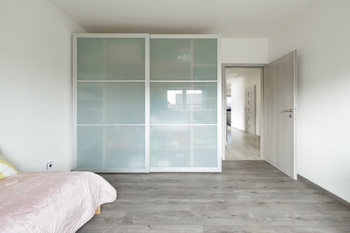 pokoj 1 Motyčín - Prodej domu 98 m², Kladno