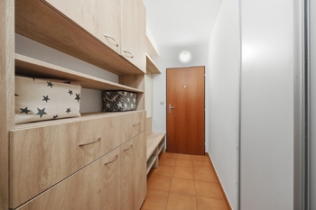 předsíň - Prodej bytu 3+1 v osobním vlastnictví 83 m², Praha 4 - Háje