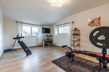 Prodej domu 311 m², Libiš