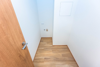 Pronájem bytu 2+kk v osobním vlastnictví 62 m², Praha 9 - Hloubětín
