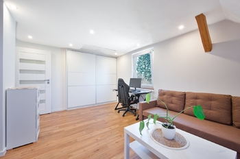 Pracovna / dětský pokoj - Prodej domu 100 m², Hranice