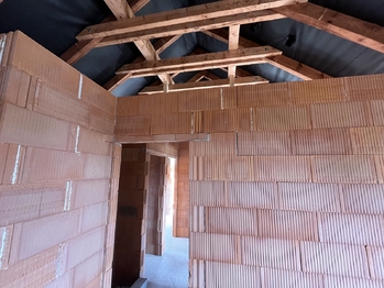 Pokoj a podkroví - Prodej domu 190 m², Hořín