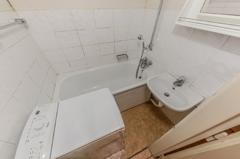 koupelna - Prodej bytu 2+1 v osobním vlastnictví 54 m², Praha 4 - Michle