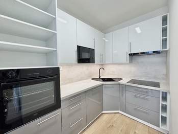 Pronájem bytu 2+kk v osobním vlastnictví 44 m², Praha 5 - Hlubočepy