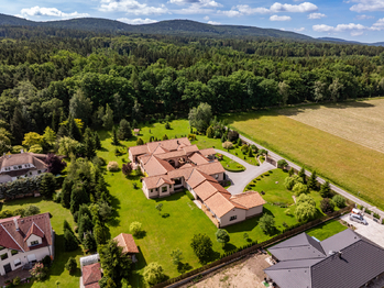 Prodej domu 652 m², Podbrdy