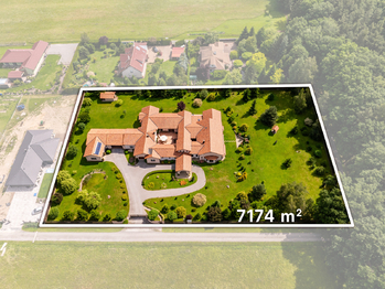 Prodej domu 652 m², Podbrdy