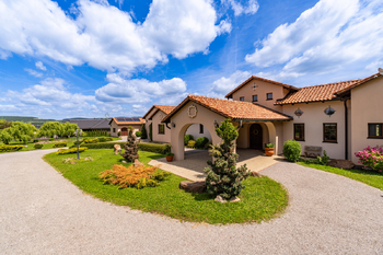 Prodej domu 652 m², Podbrdy