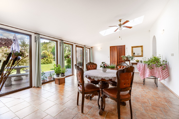 Prodej domu 652 m², Podbrdy