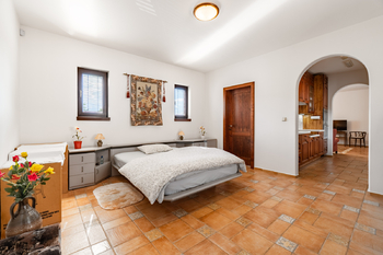 Prodej domu 652 m², Podbrdy