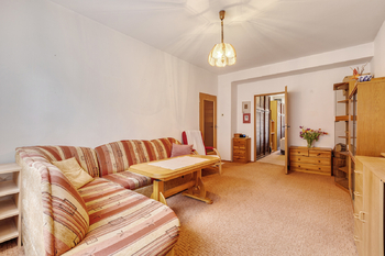 Obývací pokoj - Prodej bytu 2+1 v osobním vlastnictví 54 m², Karlovy Vary 