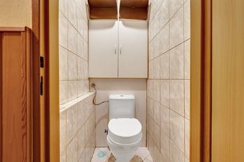 Toaleta - Prodej bytu 2+1 v osobním vlastnictví 54 m², Karlovy Vary