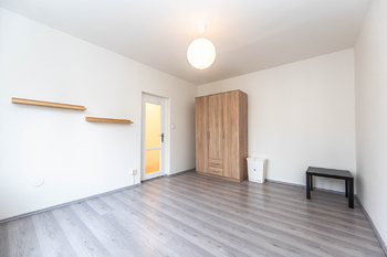 Pronájem bytu 2+1 v osobním vlastnictví 57 m², Praha 6 - Břevnov