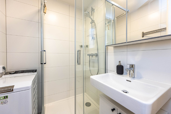 Pronájem bytu 2+1 v osobním vlastnictví 57 m², Praha 6 - Břevnov