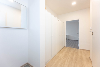 Pronájem bytu 2+1 v osobním vlastnictví 57 m², Praha 6 - Břevnov