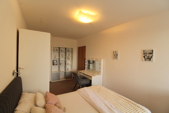 dětský pokoj II - Prodej bytu 4+kk v osobním vlastnictví 162 m², České Budějovice